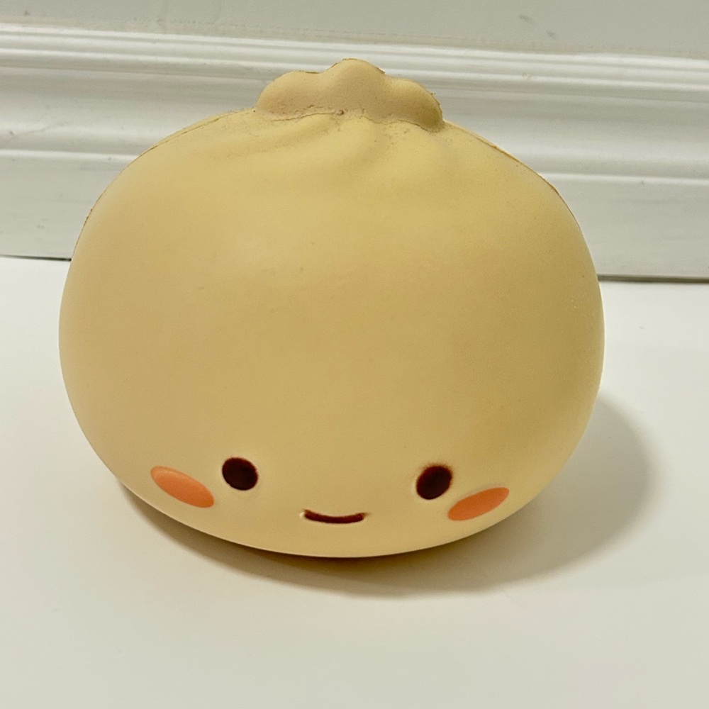 Preowned Mimicoco Bao Cute Jumbo Squishy Dumpling cracked top